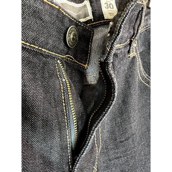 Inc. International Concepts Barcelona Relaxed Fit Blue Jeans. Dark Wash. Size 32 - Picture 4 of 10